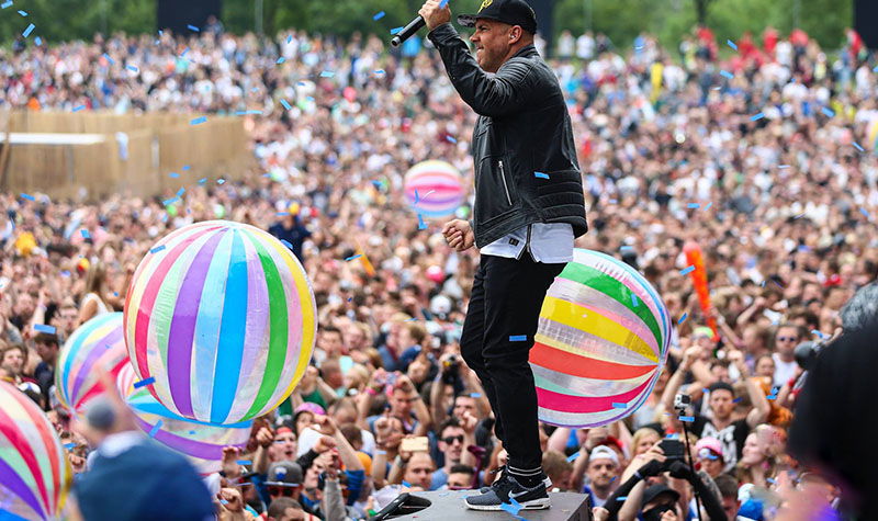 Today we celebrate international Nike Air Max Day Hard News