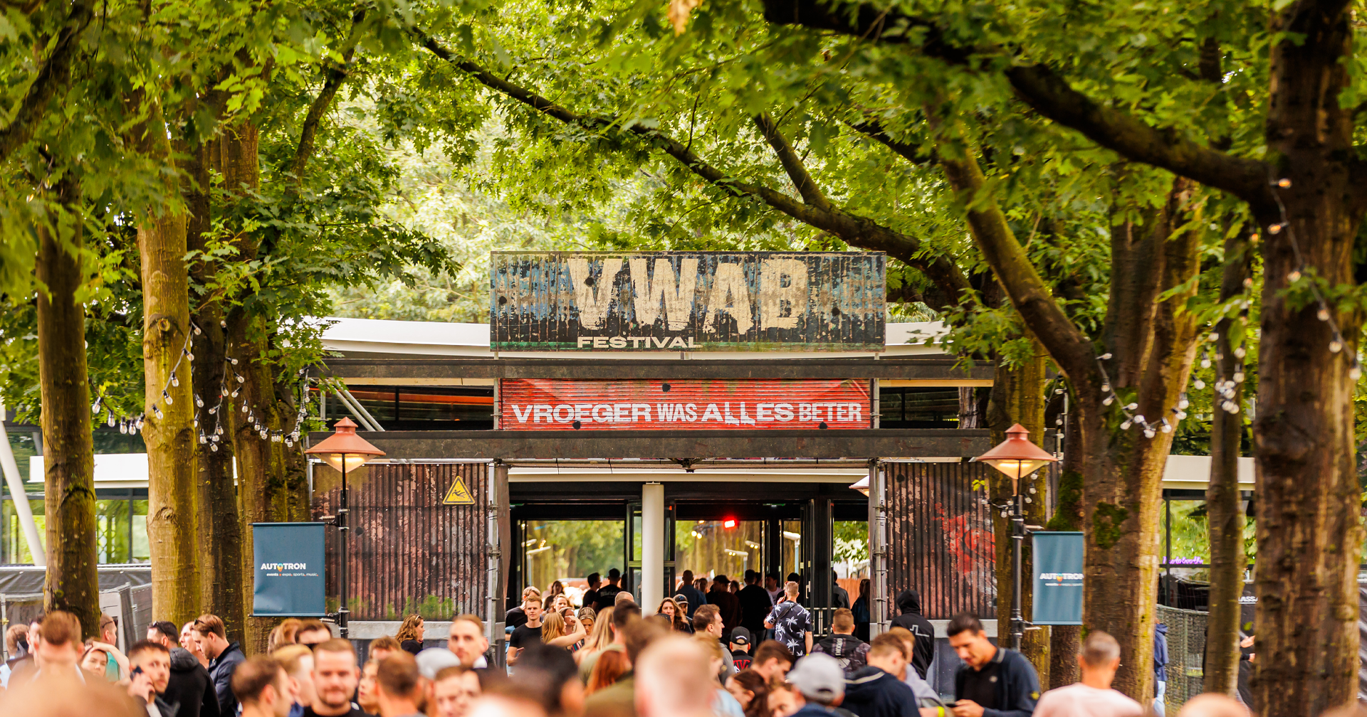 Primeur op VWAB Festival: Eleven Travel presenteert eigen Partybus Stage en DJ Contest